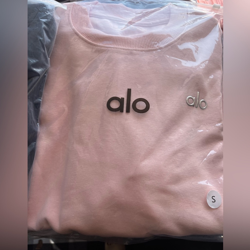 Alo yoga accolade crewneck - Pink sweatshirt pull-over tee gym fitness - Picture 2 of 4